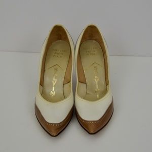 Vintage White/Brown Leather Italian Kitten Heel